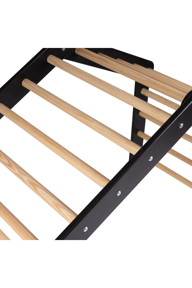 Groot zwart ladderhuis met roze hoes-mercibeaucoupp.eu