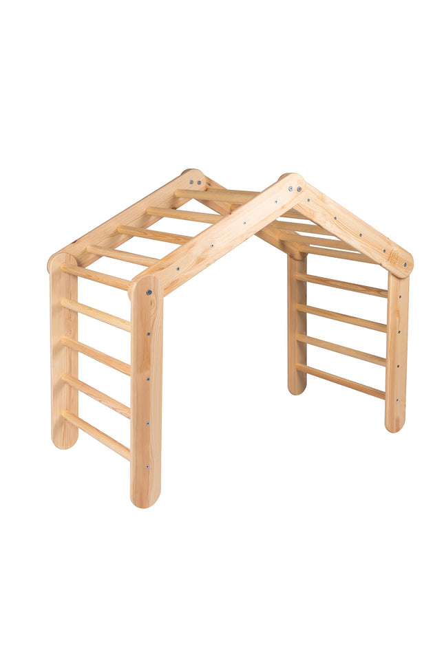 Groot natuurlijk houten ladderhuis met roze dak-mercibeaucoupp.eu